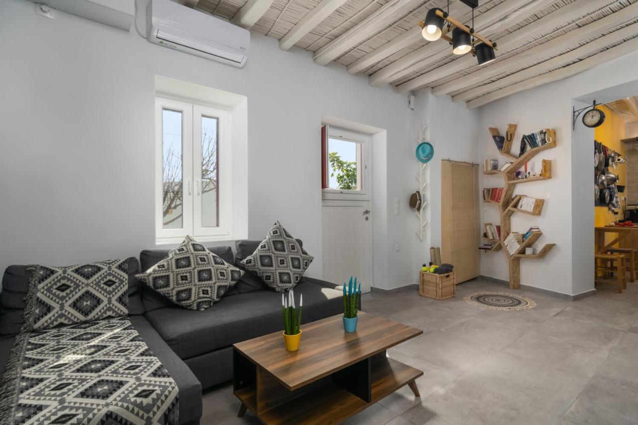 Milos Guesthouse Triovasálos 외부 사진