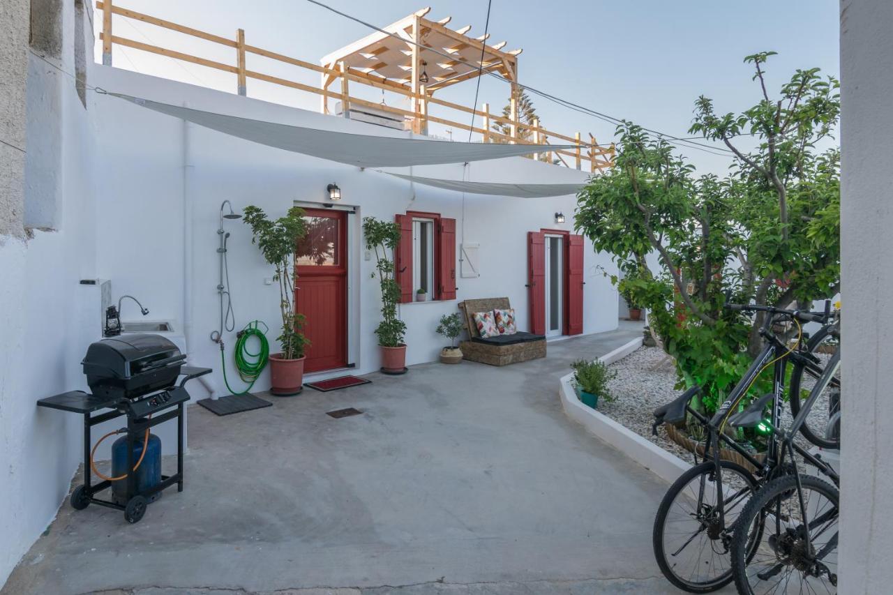 Milos Guesthouse Triovasálos 외부 사진